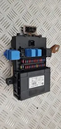 Nissan Terrano Fuse box set 285510X0