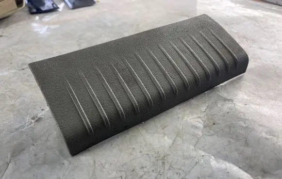 Jeep Grand Cherokee (WK) Rear sill trim cover