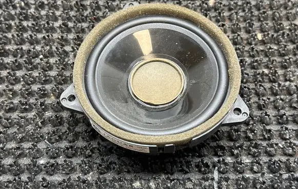 Jaguar XJL Front door speaker AW9318808GC