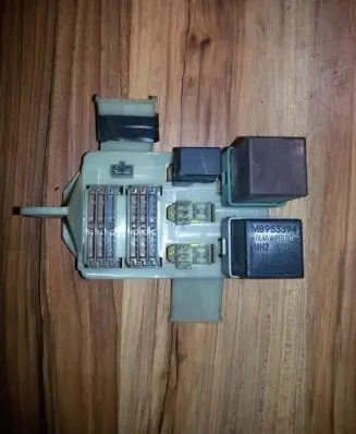 Mitsubishi Space Star Fuse box set