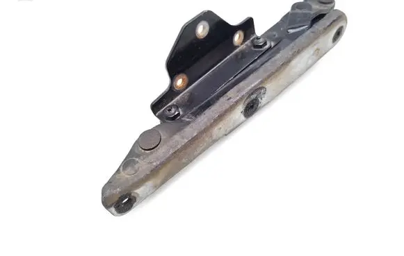 Maserati GranTurismo Tailgate/trunk/boot hinge 