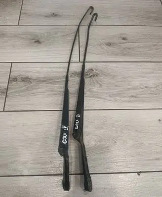 Volkswagen Golf IV Front wiper blade arm 1J1955410A 1U1955409