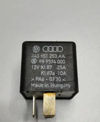 Volkswagen Touareg I Other relay 443951253AA 899574000 070605