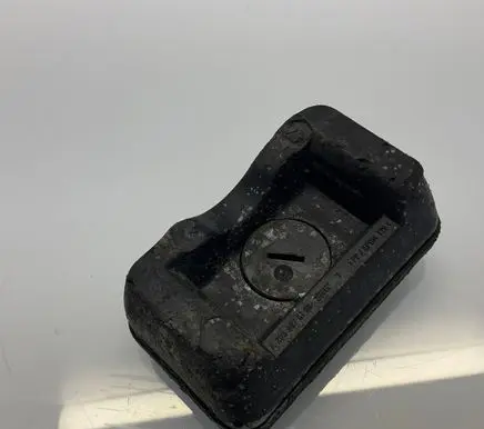 Mercedes-Benz E W211 Jacking socket point A2039970186 2039970186