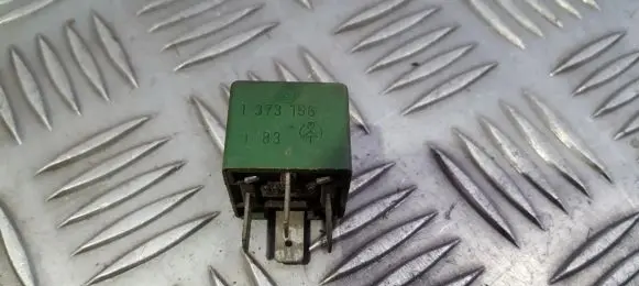 BMW 5 E28 Other relay 13731563