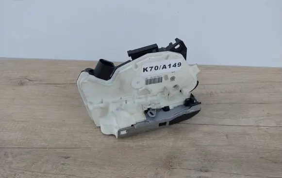 Volkswagen Up Rear door lock 1S4839016G