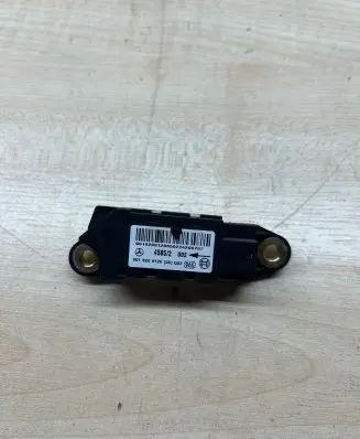 Mercedes-Benz E W211 Airbag deployment crash/impact sensor 0018209126