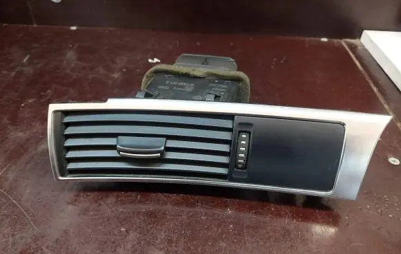 Audi A6 S6 C6 4F Dashboard side air vent grill/cover trim 4f1820901d