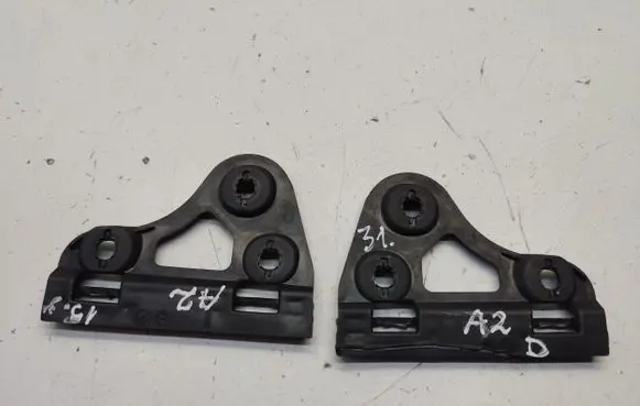 Audi A2 Fender mounting bracket 8Z0821249A 8Z0821249 8Z0821250A