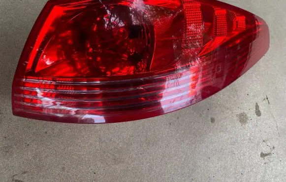 Peugeot 607 Rear/tail lights 2587D 965816