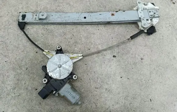 Honda FR-V Rear door window regulator with motor 