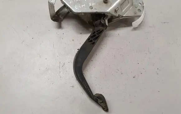 Clutch pedal
