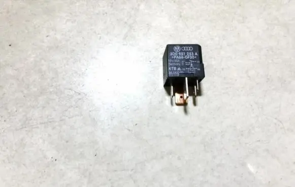 Volkswagen Golf V Other relay 3d0951253a
