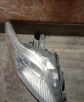 Ford Mondeo MK IV Headlight/headlamp