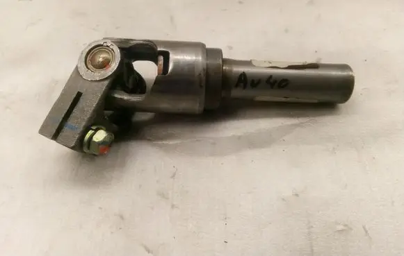 Toyota Avensis T250 Steering column universal joint 4526005120