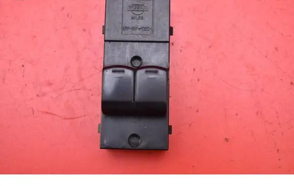 Nissan Micra Electric window control switch