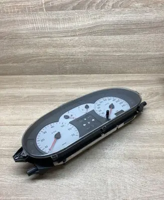 Renault Megane I Speedometer (instrument cluster) 7700428712A 216506964