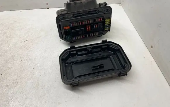 Volkswagen Golf VII Fuse box set 21007