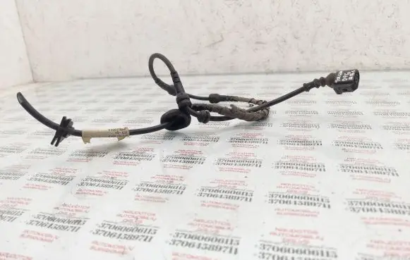 Seat Toledo III (5P) Rear ABS sensor wiring 5P0927904A