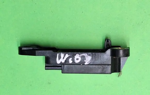 Mercedes-Benz C W203 Airbag deployment crash/impact sensor 0018204426 0003010401009655