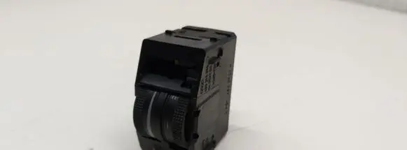 Audi A6 S6 C5 4B Headlight level height control switch 4B091909A 04052205