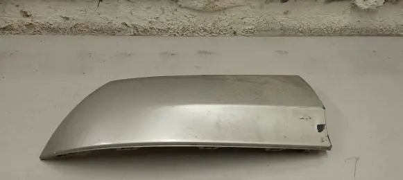 Rear bumper corner part panel trim