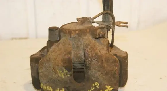 Volkswagen PASSAT B5 Front brake caliper