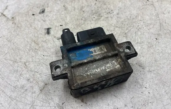BMW 3 E90 E91 Glow plug pre-heat relay 