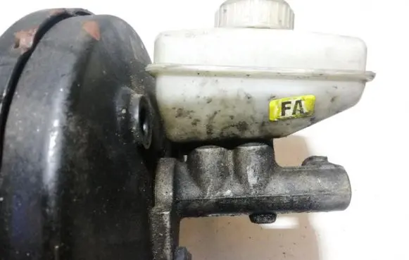 Master brake cylinder