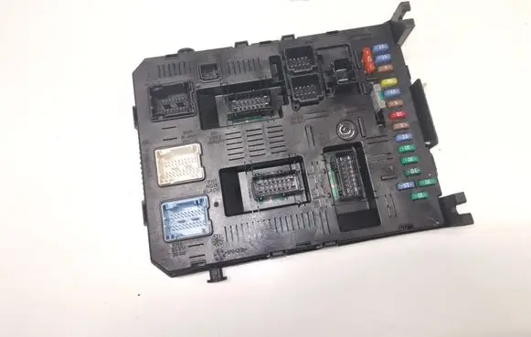 Peugeot 307 Comfort/convenience module 9660105680