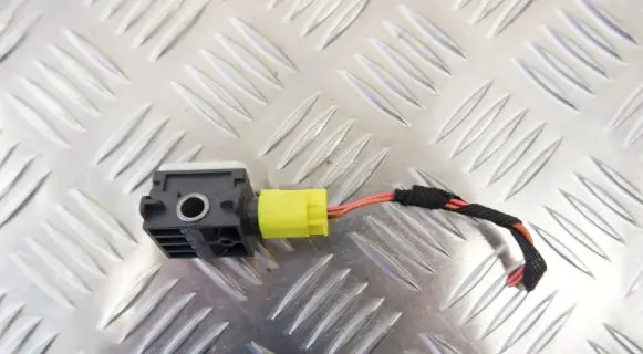 Mercedes-Benz GL X164 Airbag deployment crash/impact sensor 0038202826