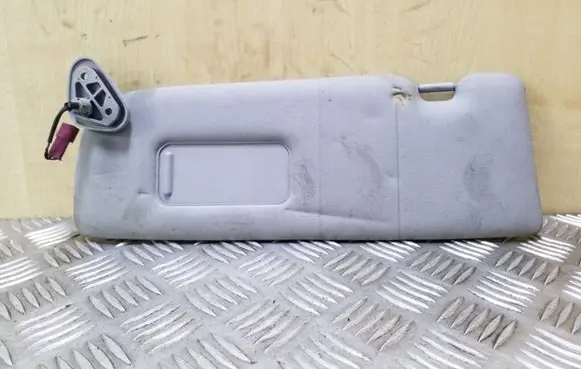 BMW 1 E81 E87 Sun visor