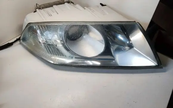 Skoda Octavia Mk2 (1Z) Headlight/headlamp E8203577 FC1096