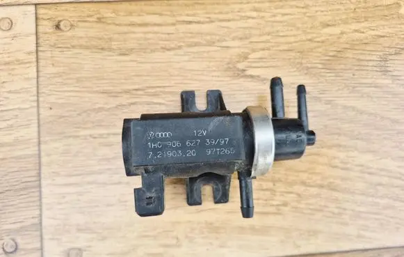 Audi A3 S3 8L Turbo solenoid valve 1H0906627