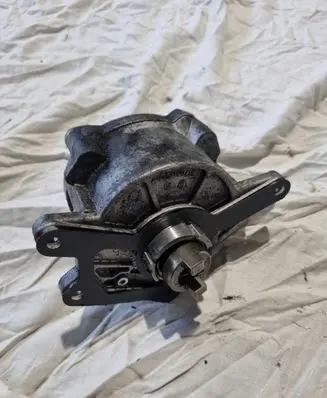 Mercedes-Benz S W221 Vacuum pump A6422300765