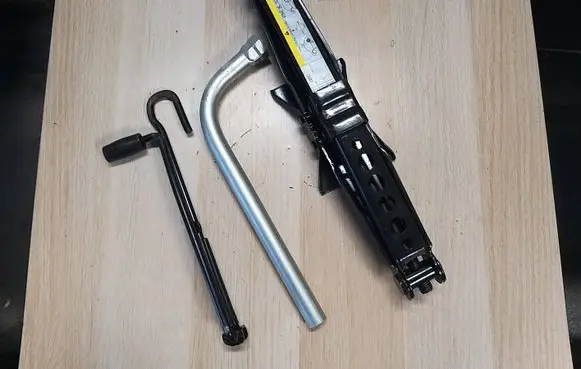 Audi A3 S3 8V Lift Jack 8V0011031A