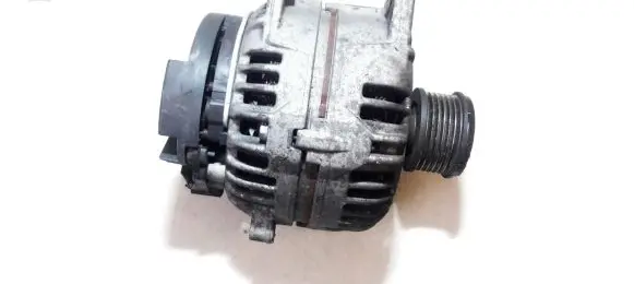 Nissan Qashqai Generator/alternator 8200728292c 0124525140