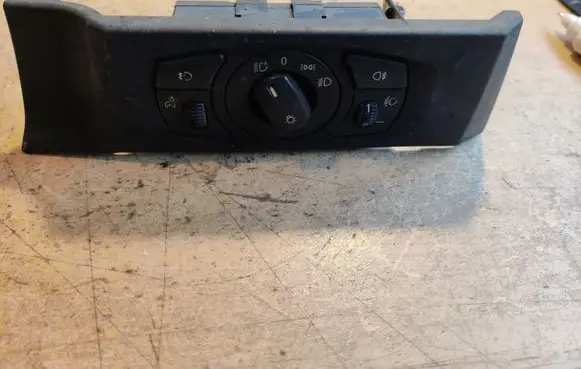 BMW 5 E60 E61 Light switch 6953739
