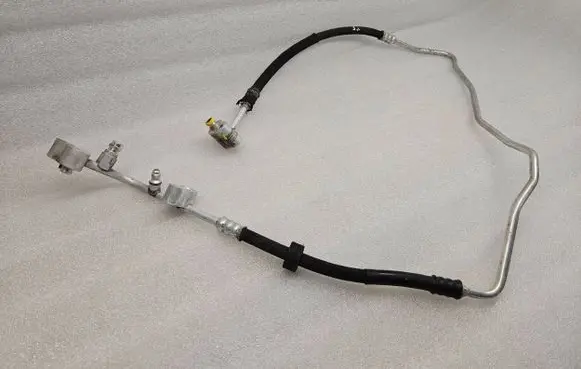 Volkswagen Multivan T5 Air conditioning (A/C) pipe/hose 7H1820741C 251102