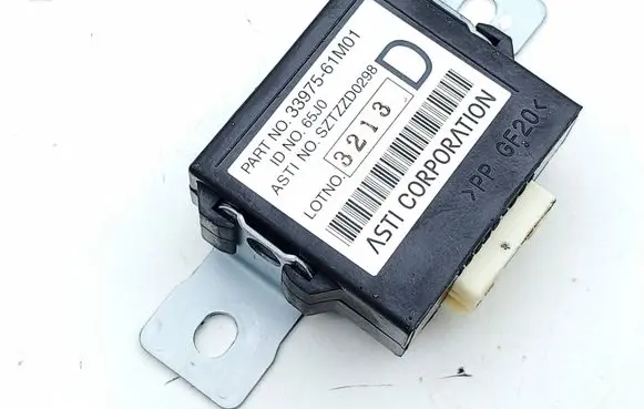 Suzuki Vitara (LY) Immobilizer control unit/module 3397561M01 SZTZZD0298