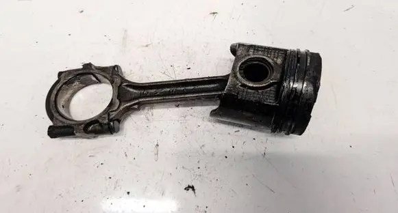 Nissan Almera N16 Piston with connecting rod
