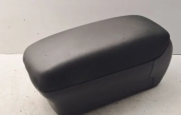Toyota Avensis T250 Armrest 5890505070B0