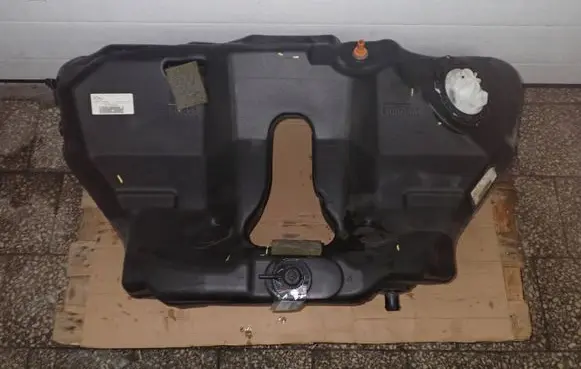 Jaguar XJ X351 Fuel tank FW939K007A
