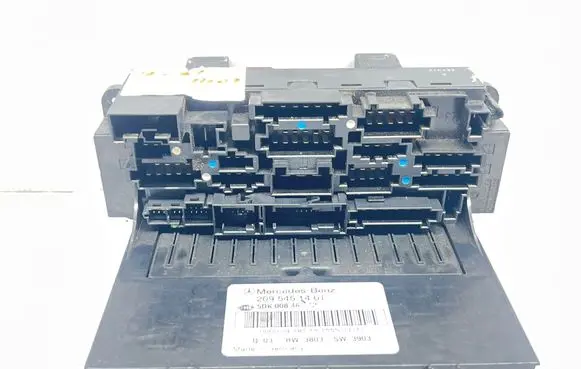 Mercedes-Benz CLK A209 C209 Fuse box set 2095451401