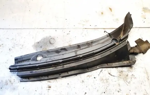 Mitsubishi Outlander Wiper trim 7405a155