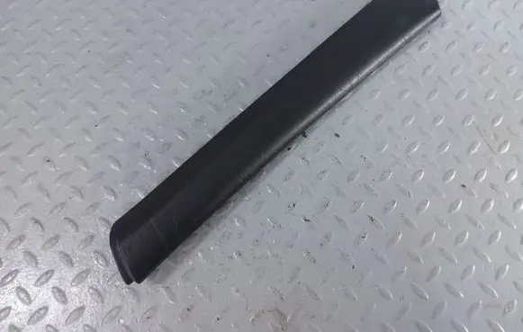 Mercedes-Benz 200 300 W123 (A) pillar trim