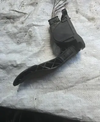 Mercedes-Benz Sprinter W906 Accelerator throttle pedal A9063000404 GS0090012 0280755023