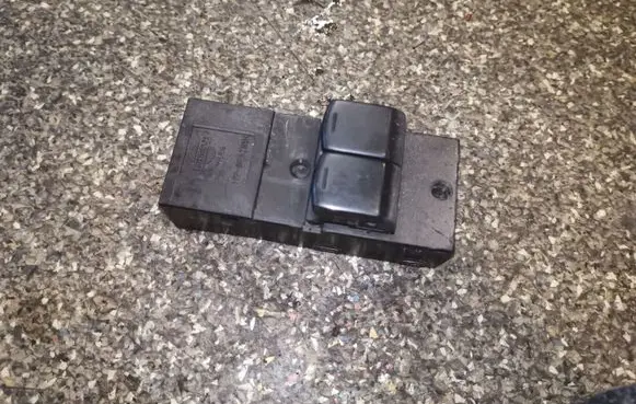 Nissan Micra Electric window control switch
