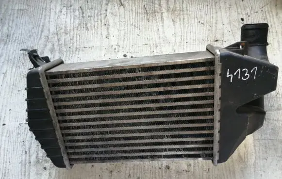 Opel Zafira B Intercooler radiator