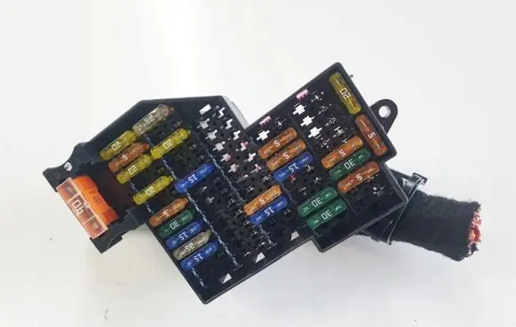 Porsche Cayenne (9PA) Fuse module